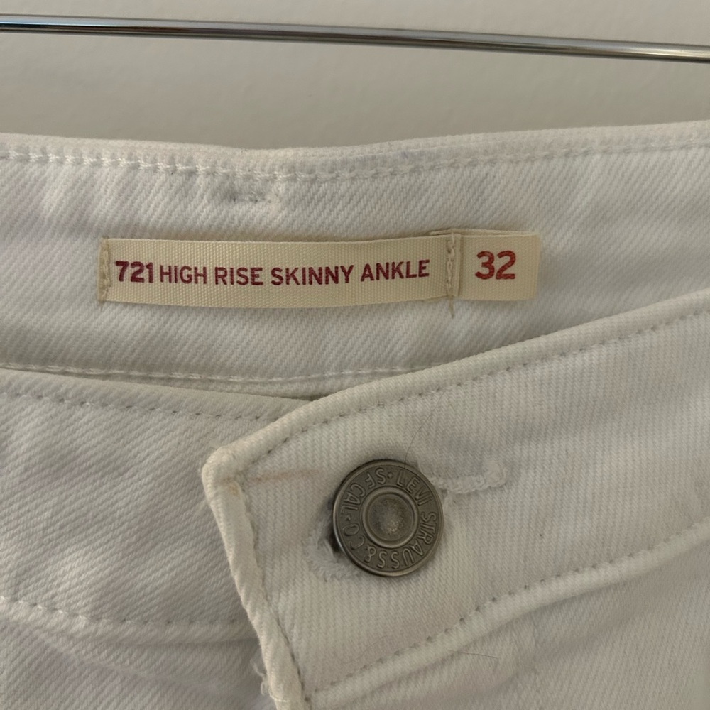 Levi's White 721 High Rise Skinny Ankle Jeans - Picture 3 of 13
